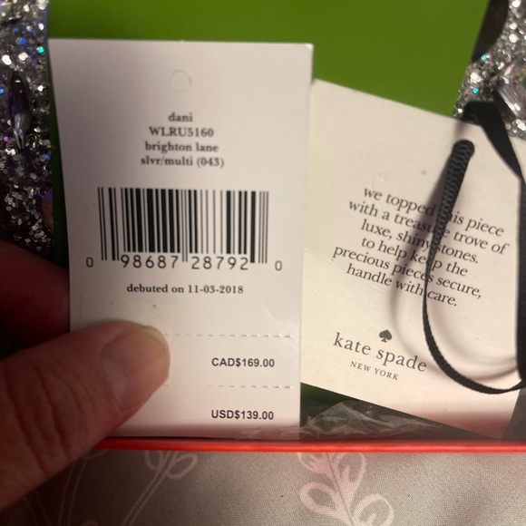 Kate spade rare beautiful Dani Brighton Lane silver multi gem glass wallet. - Picture 10 of 16
